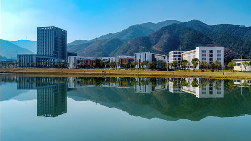 继电器批发价格背后的考量因素**